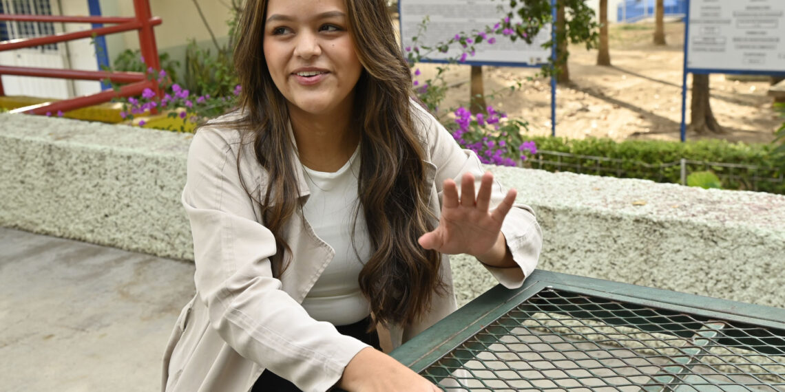 Elizabed, joven colombiana de la Universidad del Quindío, realiza movilidad académica en la Facultad de Ciencia Económicas y Sociales de la UAS