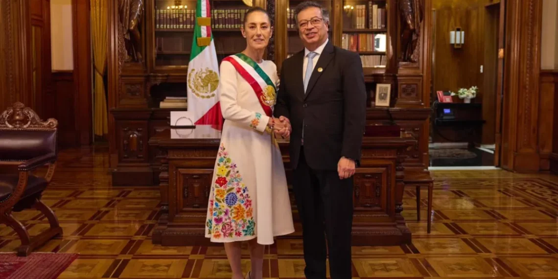 Sheinbaum se reúne con Petro en Palacio Nacional