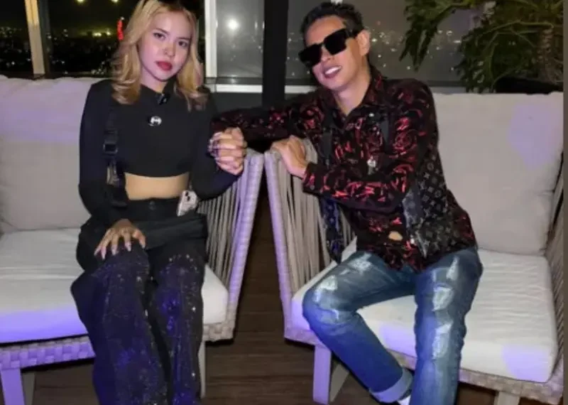 Video: Alex Marín pone a su hijo celoso al decir que su nuera está ‘bonita’