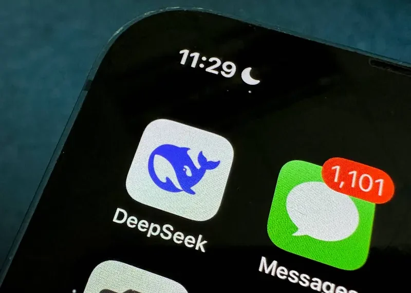Empresa china de IA DeepSeek supera a ChatGPT en la App Store de Apple