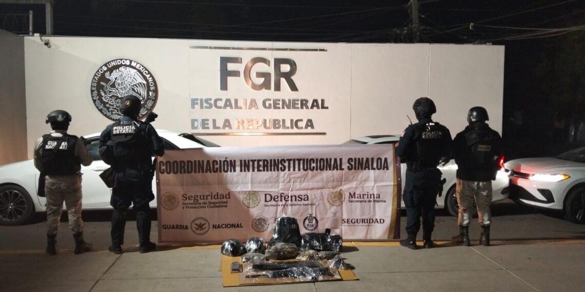 Aseguran vehículos, un arma larga y municiones tras balacera en Villa Bonita