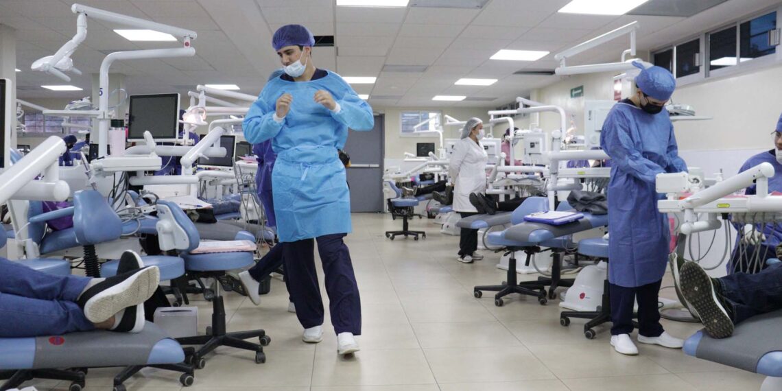 Las 18 clínicas odontológicas de la UAS ya están abiertas para apoyar en la salud bucal de toda la población sinaloense con precios bastante accesibles