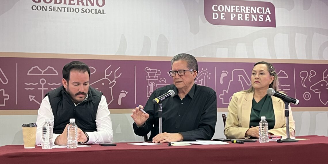 Muerte de dos niños y su padre, trastoca y duele a todo Sinaloa: Feliciano Castro