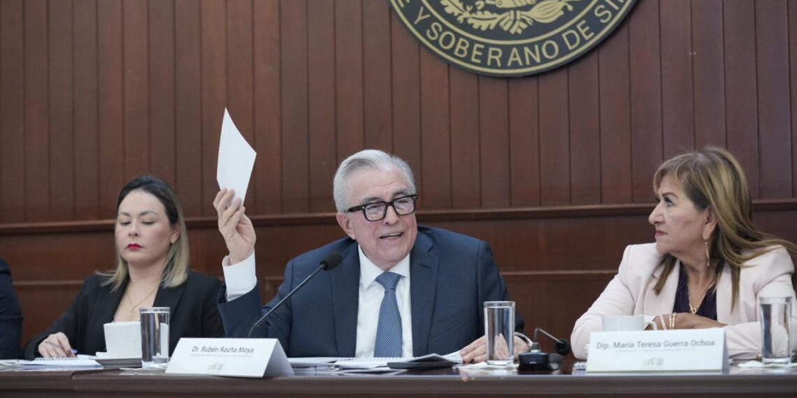 En materia de salud, el Plan de Reactivación de la Economía de Sinaloa 2025-2026 incluye la construcción de un nuevo Hospital General de Zona del IMSS y la adquisición de un nuevo acelerador lineal