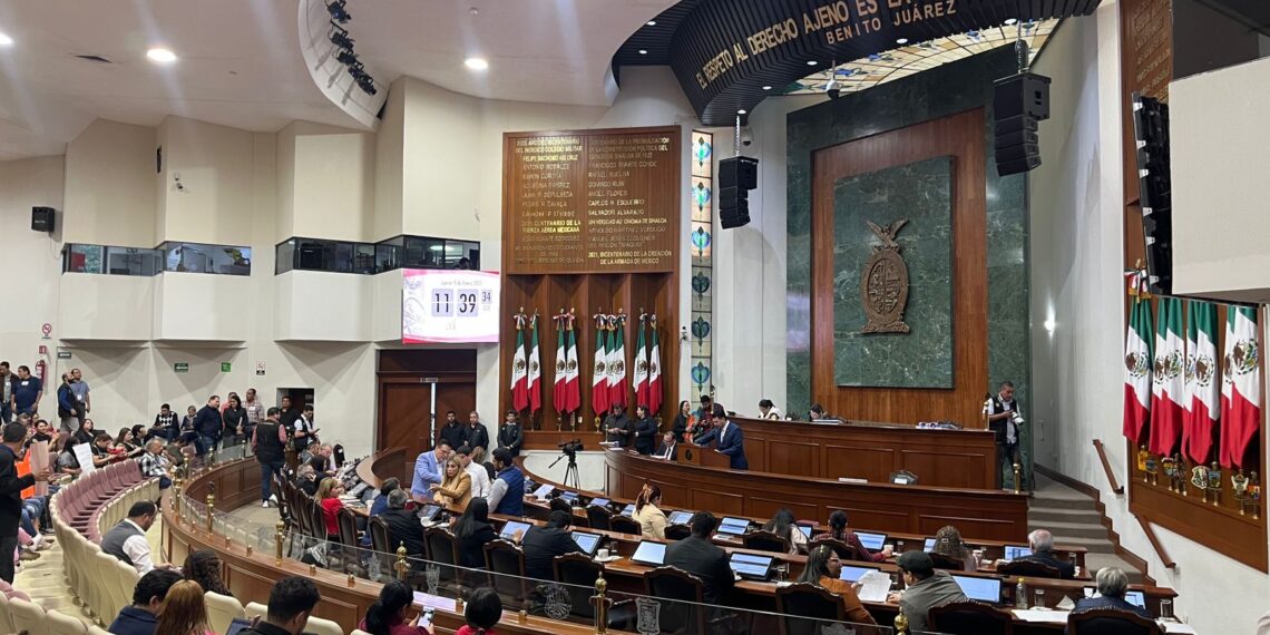 Avanza en el Congreso solicitud de crédito de Rocha por 2 mil 300 mdp