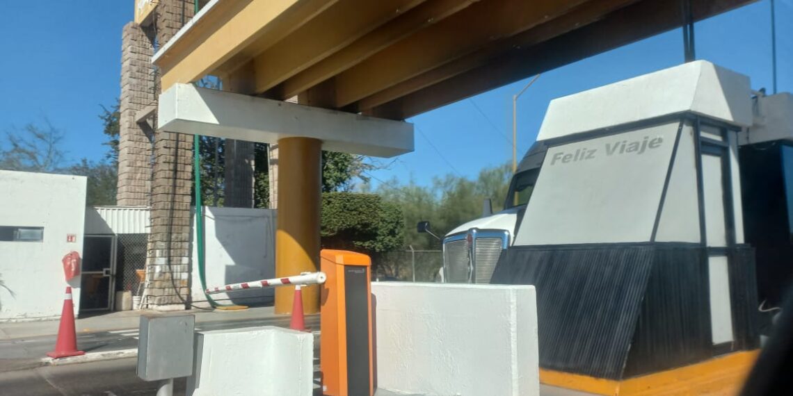 Ciudadanos piden que disminuyan los costos en casetas. NR | Noticias