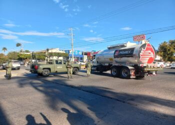 Operativo en el centro de Los Mochis, presunto decomiso de huachicol – NR | NOTICIAS