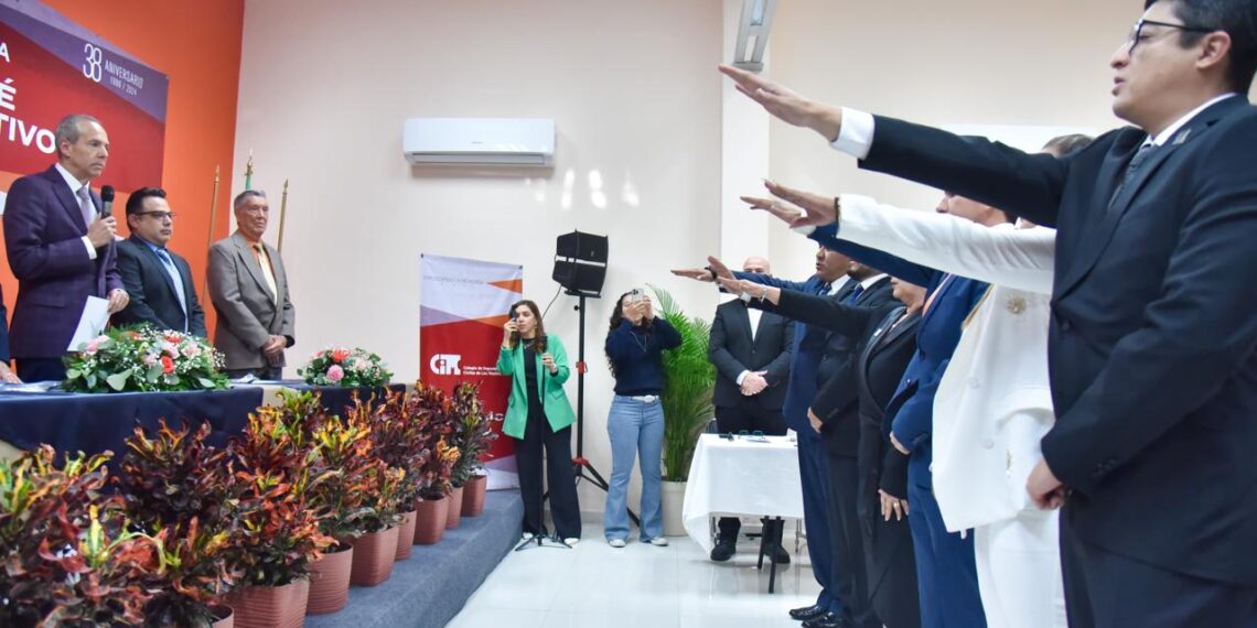 Ayuntamiento y Colegio de Ingenieros van por el impulso económico de Ahome