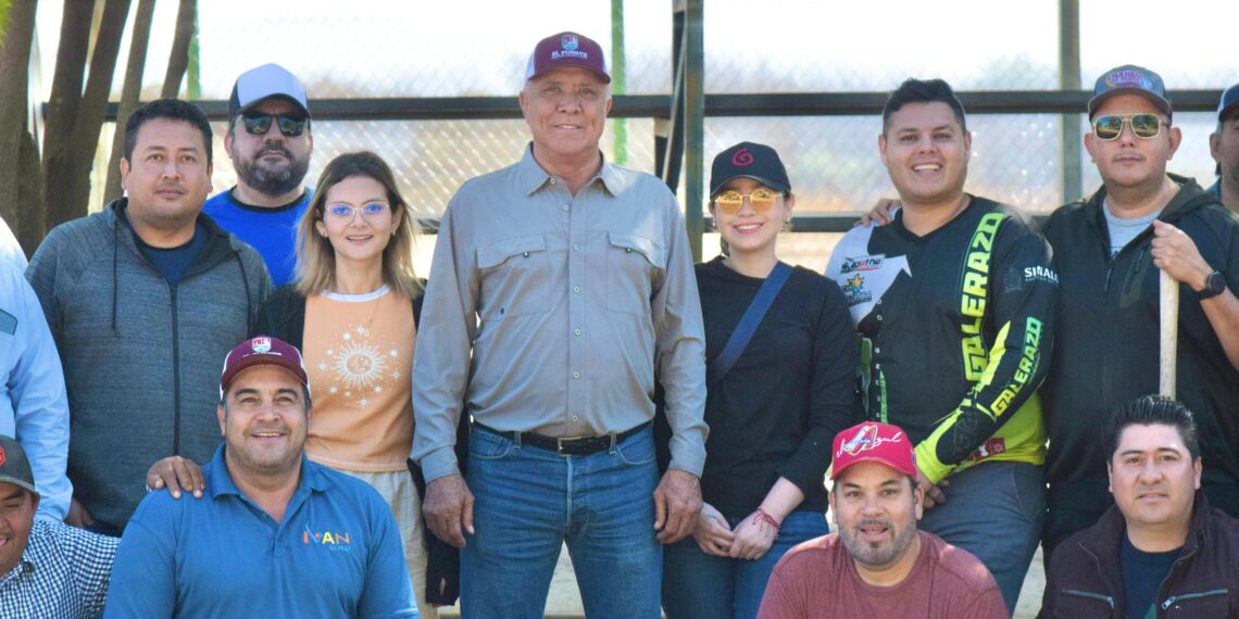 Jornada de limpieza y mantenimiento en la Unidad Deportiva de la cabecera municipal.