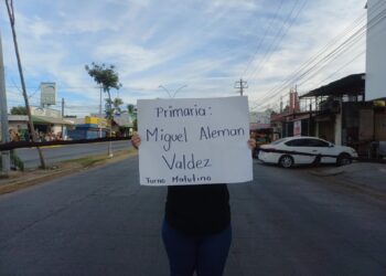 De nuevo!, madres de familia bloquearon boulevares en Los Mochis NR | Noticias