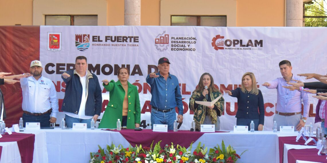 Gobierno de El fuerte toma protesta al Comité de Planeación Municipal.