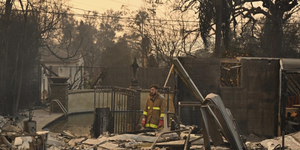 Sheinbaum asegura que la reconstrucción de Los Ángeles requerirá de mano de obra mexicana