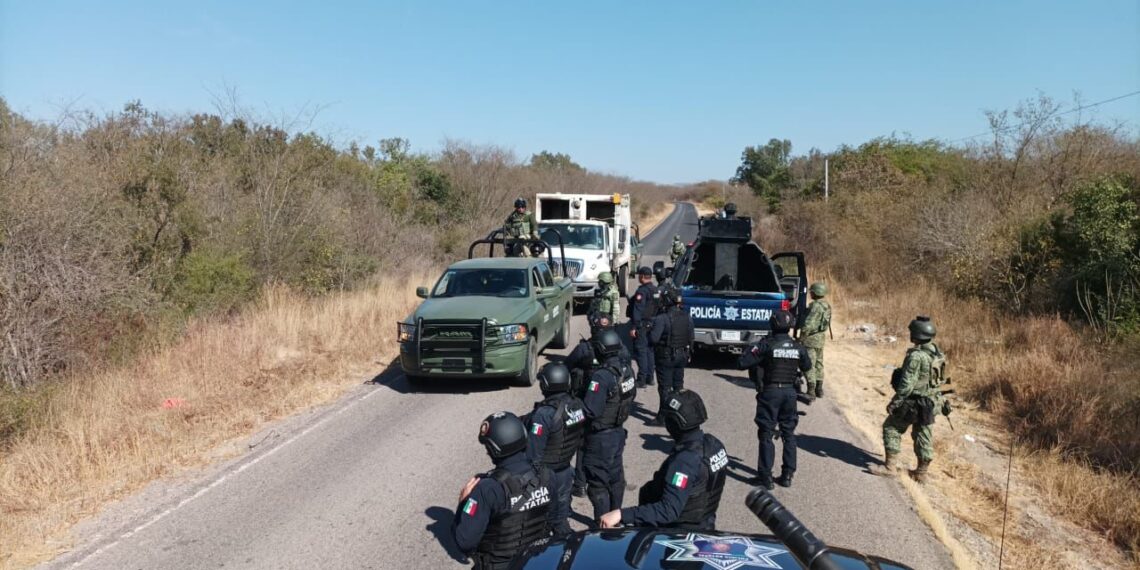 Base de Operaciones Interinstitucional recupera tres camiones de basura robados en Culiacán
