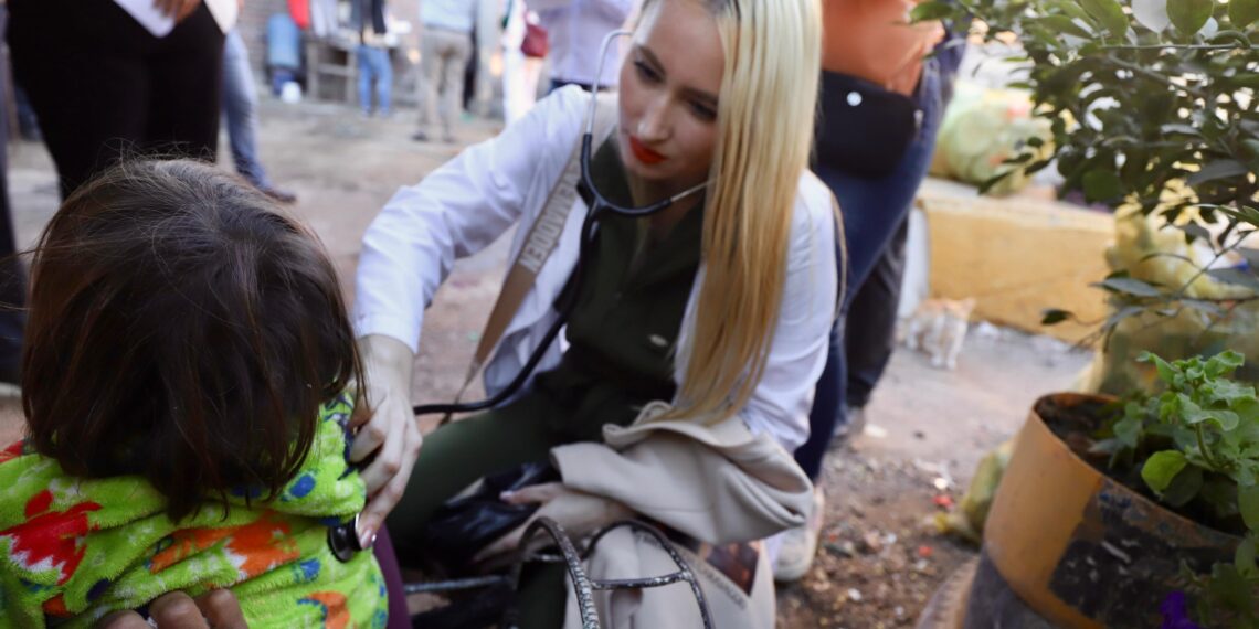Casi 2 mil jornaleros visitados en recorrido de cuarterías de Adolfo Ruiz Cortines y Juan José Ríos