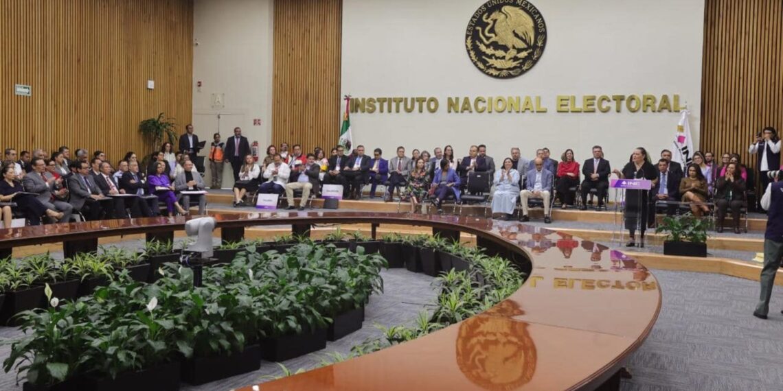 Sheinbaum urge al INE emitir reglas de la elección judicial