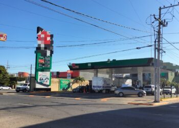 IP en contra de la colocación de lonas en gasolineras – NR | NOTICIAS