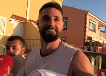 Influencer Anabel Pantoja y su pareja son investigados por maltrato a su bebé