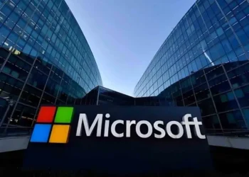 Microsoft crea una fundación para promover ‘IA’ en Abu Dabi