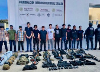 Tras operativo en zona de moteles, detienen a 12 civiles fuertemente armados