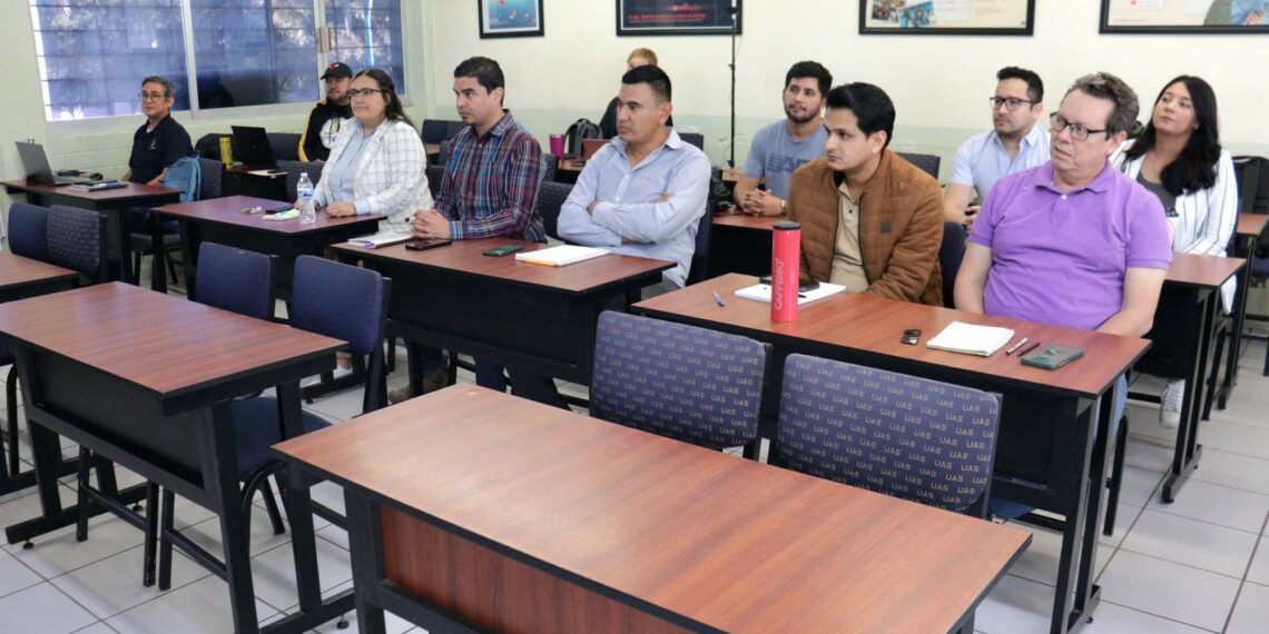 Para fortalecer su formación, reciben docentes de la Facultad de Ciencias de la Tierra y el Espacio de la UAS el curso “Teacher Takeoff for Aeronautics”