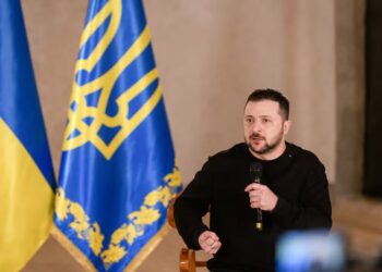 Parlamento ucraniano reafirma la legitimidad de Zelenski como presidente