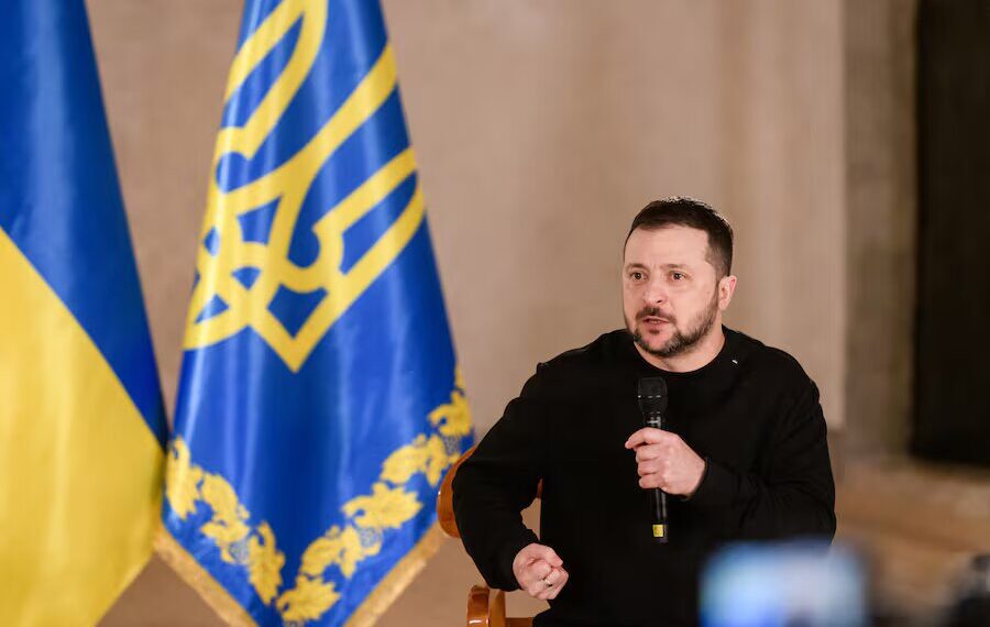 Parlamento ucraniano reafirma la legitimidad de Zelenski como presidente