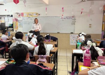 CEDH Sinaloa visita la escuela Manuel Acuña en Los Mochis