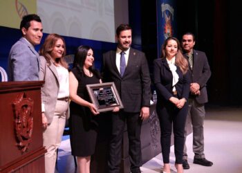 Se gradúan 75 estudiantes de la Generación 2020-2025 de Biotecnología Genómica de la Facultad de Ciencias Químico Biológicas de la UAS