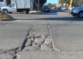 Ciudadanos del sector Parque reportan Bache – NR | NOTICIAS