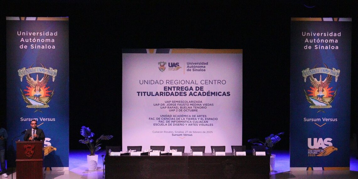 Catedráticos agradecen a la UAS por reconocer sus años de trabajo y brindarles certeza laboral con la entrega de titularidades académicas