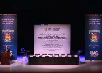 Catedráticos agradecen a la UAS por reconocer sus años de trabajo y brindarles certeza laboral con la entrega de titularidades académicas
