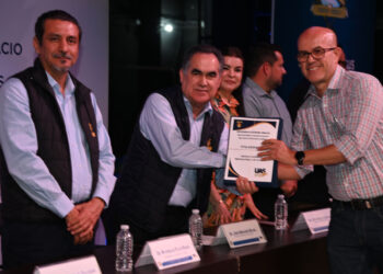 Cumple su compromiso el Rector Jesús Madueña; hace entrega de Titularidades Académicas a 325 docentes de 8 unidades académicas de la UAS en la zona Centro
