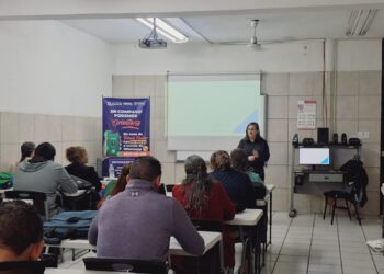 Compavif refuerza acciones para prevenir la violencia familiar en la comunidad escolar