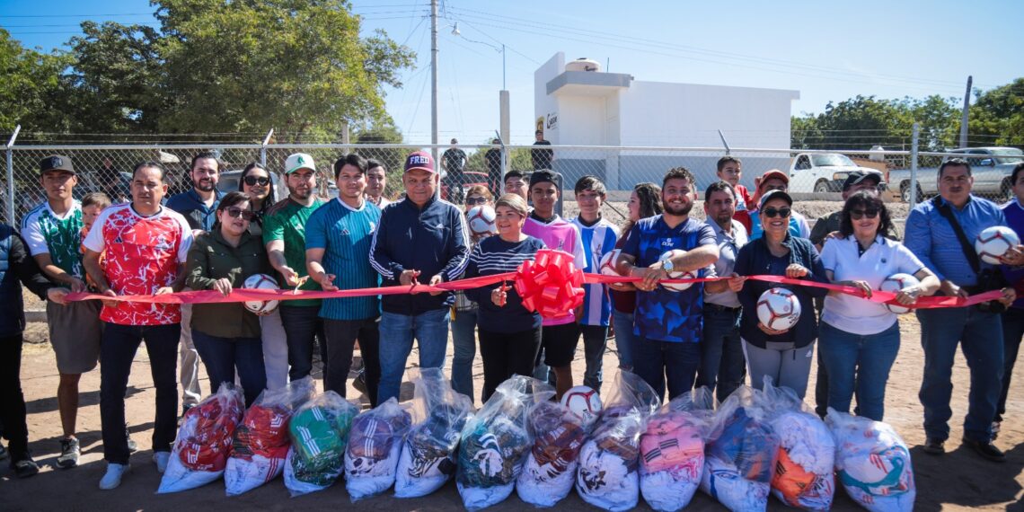 El deporte es la mejor estrategia de prevención en los jóvenes, alcaldesa inaugura torneo de futbol Ranchos League, en Las Brisas