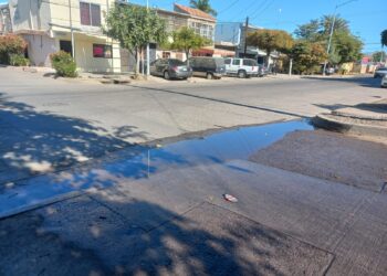 Ciudadanos reportan fuga de agua en colonia “La Cuchilla” – NR | NOTICIAS