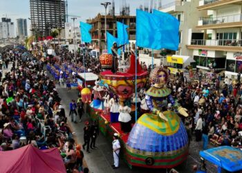 Se espera una afluencia arriba de 950 mil visitantes para el Carnaval de Mazatlán: Sectur