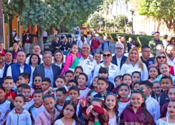 Ayuntamiento de El Fuerte conmemora el Día de la Bandera
