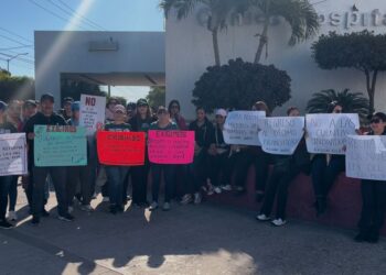 Maestros se manifestaron para exigir un cambio en la nueva ley del ISSSTE – NR | NOTICIAS 