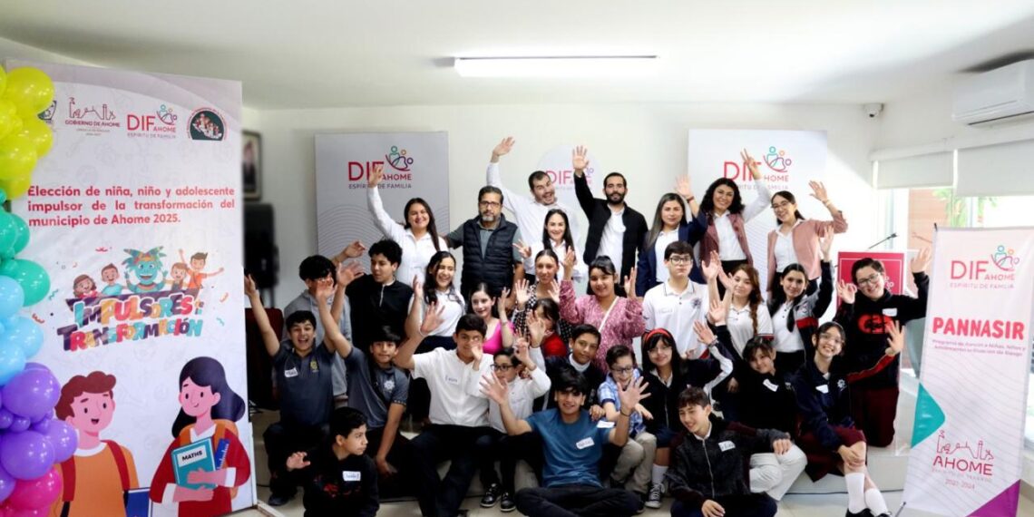 Eligen a la estudiante Ana Elsa Cuadras Loera como Impulsora de la Transformación en Ahome