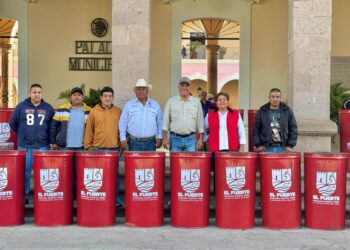 Instalan contenedores de basura en la cabecera municipal y sindicaturas de El Fuerte