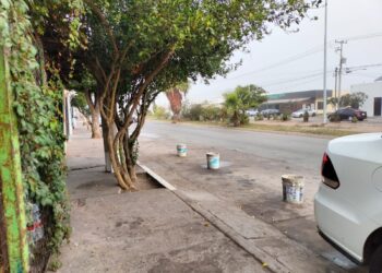 Continúan apartando lugares de estacionamiento en Los Mochis – NR | NOTICIAS