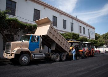 Continúa el reencarpetado en el Centro de Culiacán: avanzan las obras en Rodolfo G. Robles