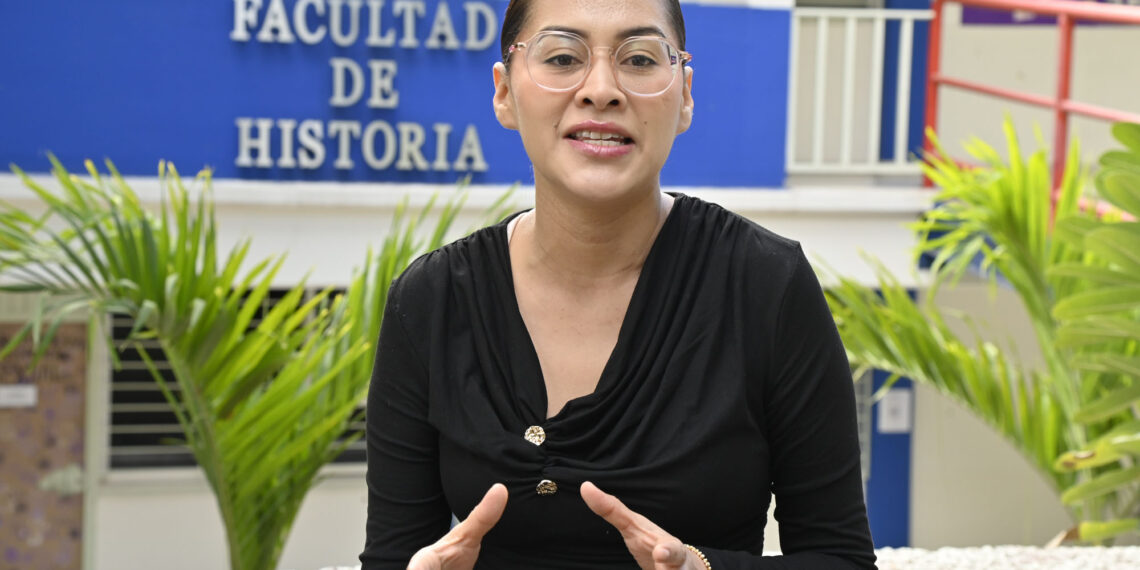 Mónica Adriana, maestranda en Historia de la UAS, realizará una estancia académica en la Universidad Nacional de Mar del Plata en Argentina