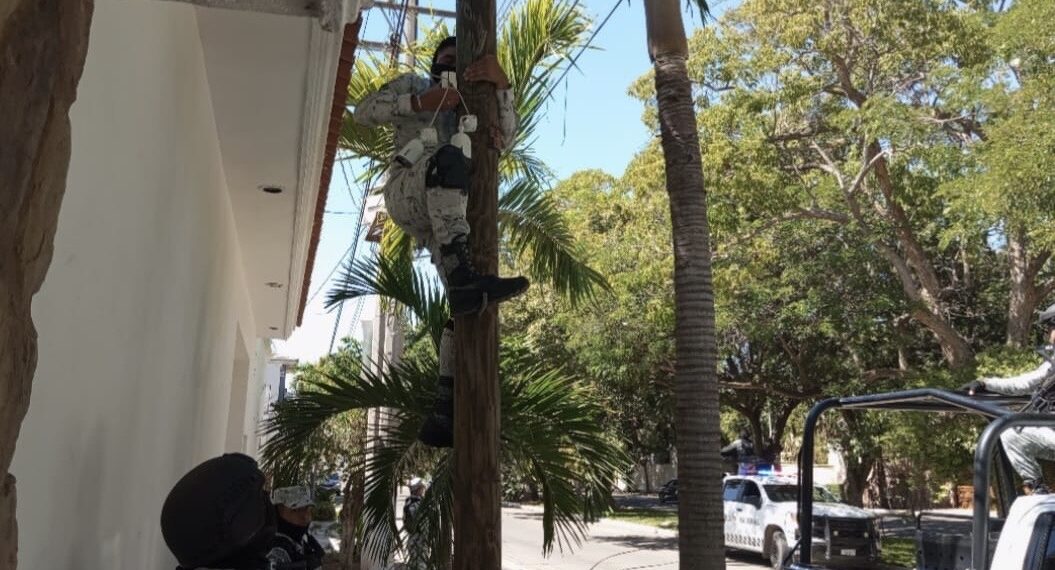 Retiran cámaras de videovigilancia clandestinas instaladas en negocios y calles de Culiacán