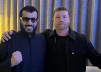 El ‘Canelo’ Álvarez firma un gran contrato por cuatro peleas en Arabia Saudita; enfrentaría a Terence Crawford en septiembre