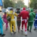 ¡Go Go Power Rangers! Policías disfrazados atrapan a ladrón durante carnaval