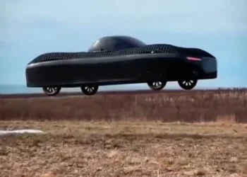 Este es el primer auto volador funcional en el mundo. VIDEO