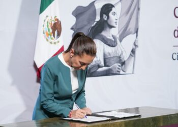 Presidenta Claudia Sheinbaum firma decreto para publicar en el DOF ley en defensa del maíz