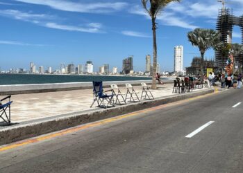 Desde temprano apartan lugar para el último día del carnaval en Mazatlán