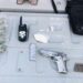 Aseguran vehículo, un arma corta, equipo de comunicación y droga en Ahome